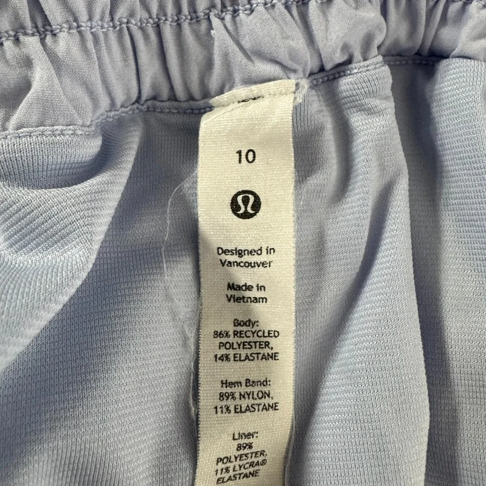 Lululemon Hotty Hot Shorts Womens Size 10 Light‎ Blue Solid Athletic SS-2233